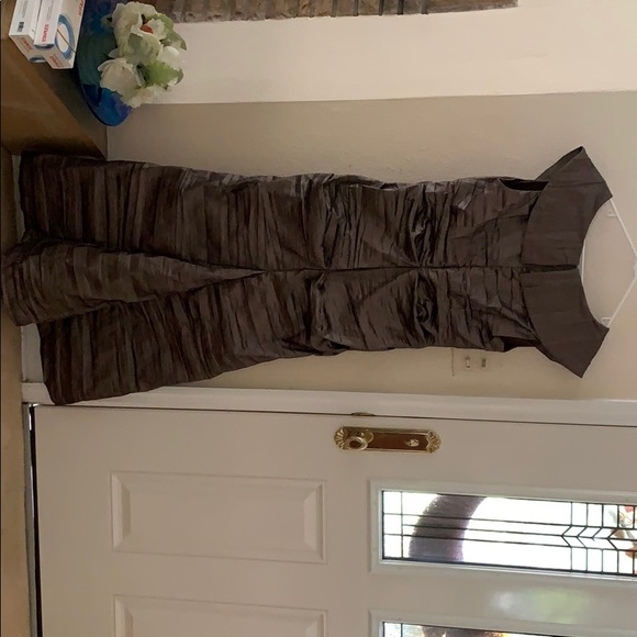 Long evening gown - Picture 5 of 5